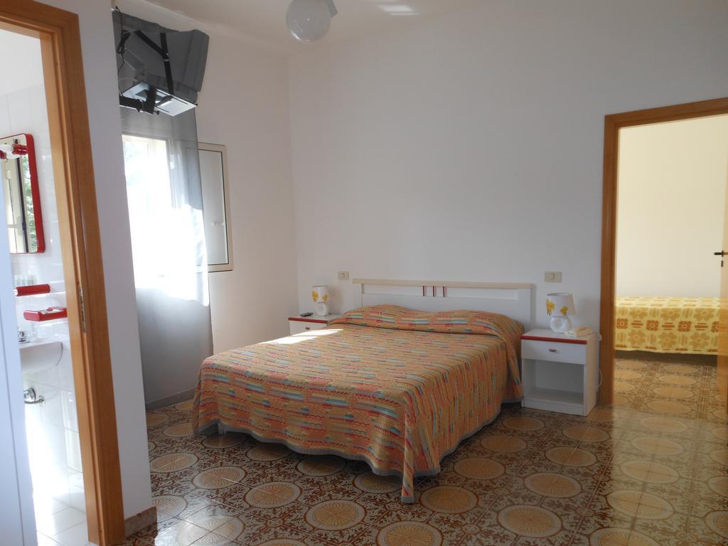 Hotel Coppa Di Cielo Peschici Zimmer foto